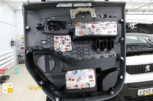 Шумоизоляция дверной обшивки Пежо Эксперт Шумофф Joker