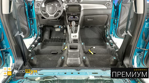 Пылесосим ковер Suzuki Vitara