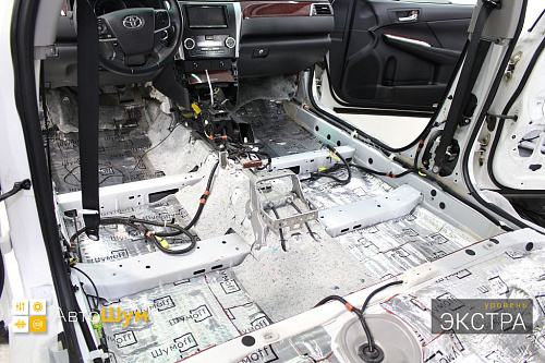 Виброизоляция пола Тойоты Камри 55