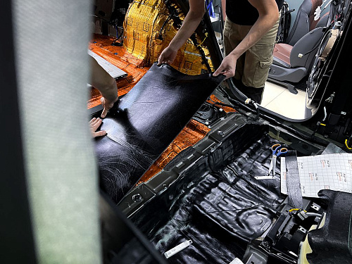 Шумоизоляция пола Хендай Санта Фе