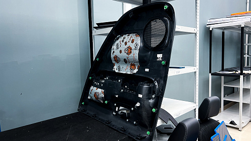 Виброизоляция дверной обшивки Хонда Н-ВГН