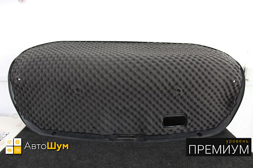 Шумоизоляция обшивки крышки багажника Мазды 6.