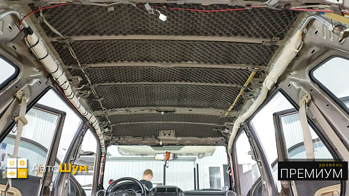 Шумоизоляция крыши Сузуки Гранд Витары