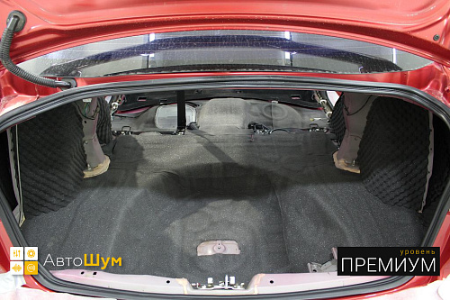 Шумоизоляция багажника Митсубиси Лансер