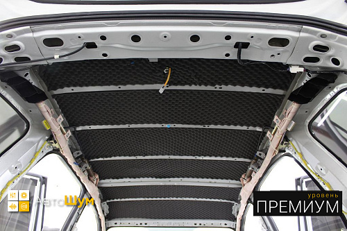 Шумоизоляция крыши Субару Форестер