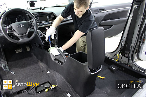 Разбираем салон Хендай Элантра