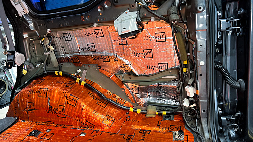 Виброизоляция арок Тойота Ленд Крузер Прадо 120