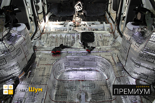 Виброизоляция багажника Лады приоры