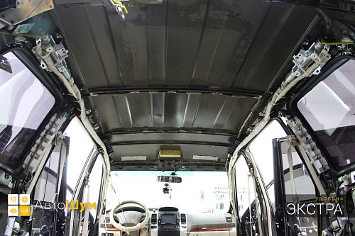 Штатная шумоизоляция крыши Тойоты Ленд Крузер Прадо 120