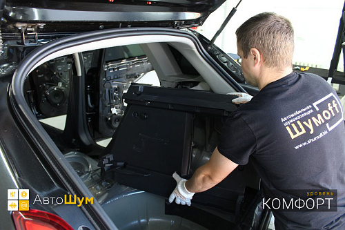 Разбираем багажник Лада ИКС РЕЙ