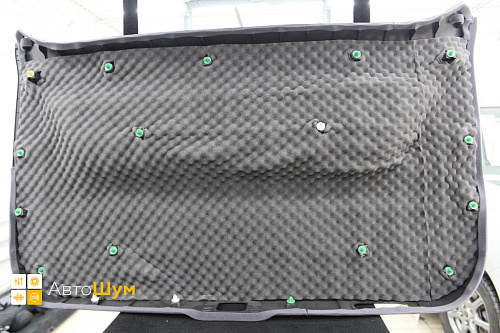 Шумоизоляция пятой двери Хонда Стэпвэгон