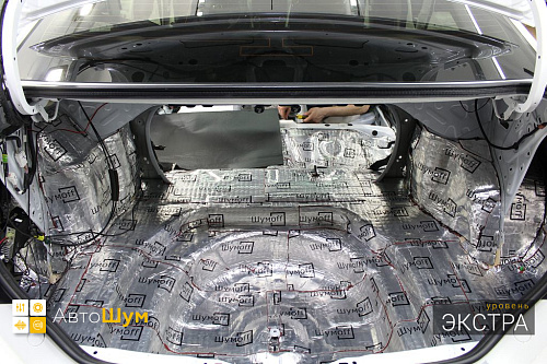 Виброизоляция багажника Тойоты Камри 55