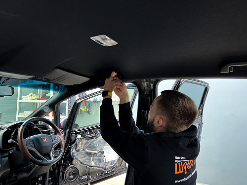 Разбор крыши Хонда Фит 