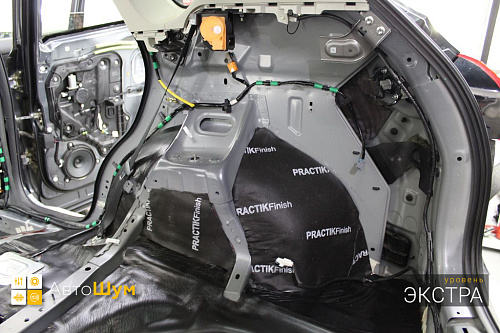 Звукоизоляция арок Мазды СХ5