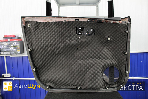 Шумоизоляция обшивки двери Тойота Королла E150
