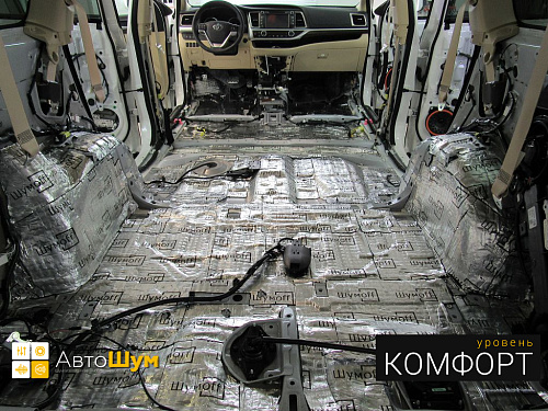 Виброизоляция багажника Тойоты Хайлендер.