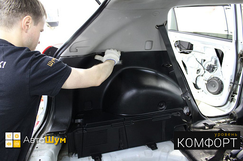 Разбираем багажник Киа Спортейдж