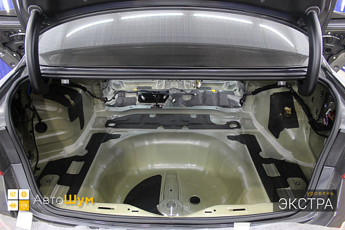 Штатная шумоизоляция багажника Киа Оптима