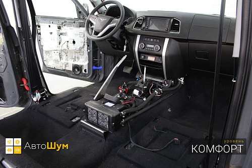 Чистый ковер УАЗ Патриот