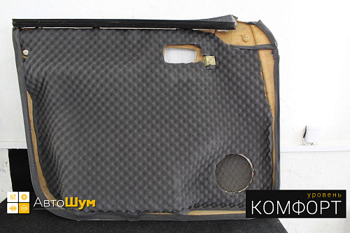 Шумоизоляция дверной обшивки Тойоты Ленд Крузер.