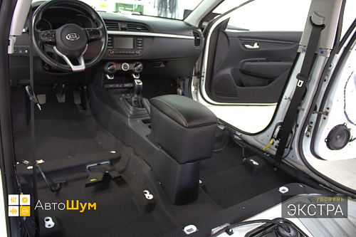 Чистый ковёр Киа Рио ФБ
