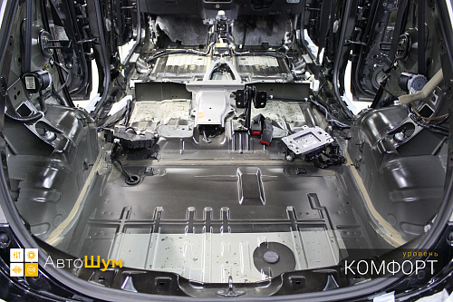 Штатная шумоизоляция багажника Ниссан Лиф.