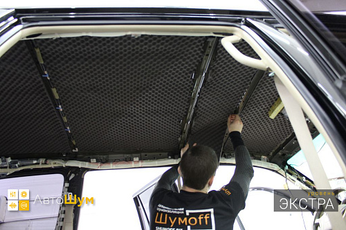 Клеим шумопоглотитель на крышу Тойоты Ленд Крузер Прадо 120