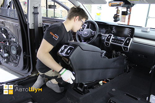 Разбираем салон Киа Соренто