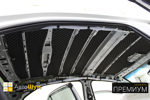Шумоизоляция крыши Тойоты Камри XV70