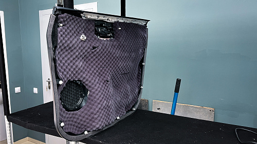 Шумоизоляция дверной обшивки Лексус НХ 