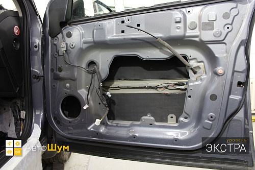 Звукоизоляция дверей Ниссан Кашкай Джи10