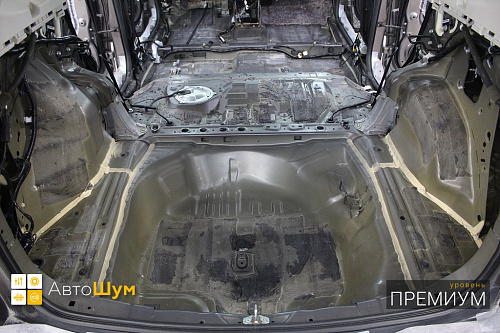 Разбираем багажник Хонда ЦР-В 4