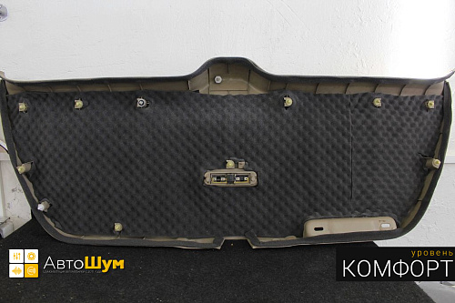 Обшивка пятой двери хонда одиссей.