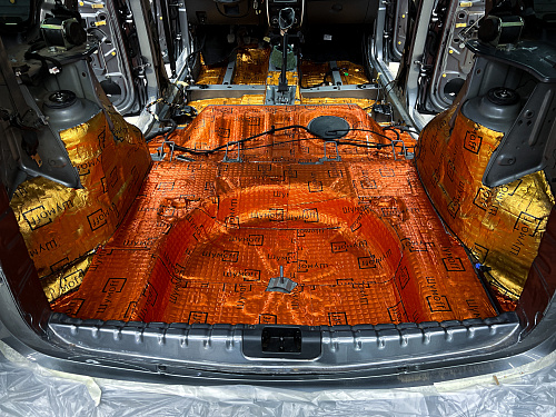 Виброизоляция багажника и арок Ниссан Террано