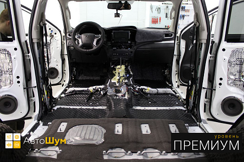 Шумоизоляция днища Митсубиси Паджеро Спорт