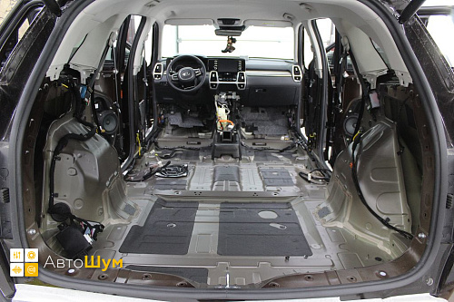 Штатная шумоизоляция багажника Киа Соренто