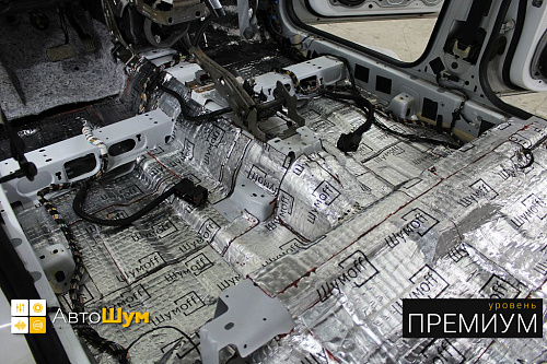 Вибра пола Форд Куга