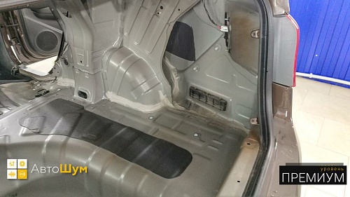 Заводская виброизоляция на арках Киа Рио КБ