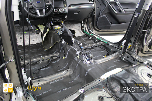 Звукоизоляция днища Субару Форестер.