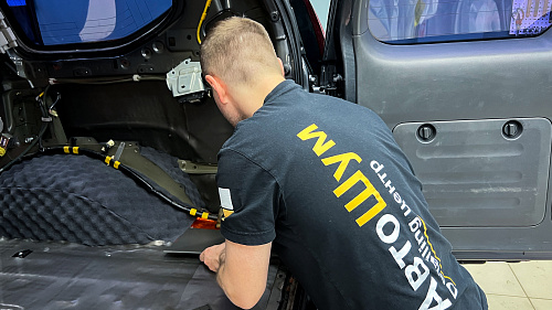 Шумоизоляция крыльев Тойота Ленд Крузер Прадо 120