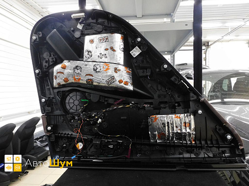 Готовая виброизоляция двери БМВ Х5