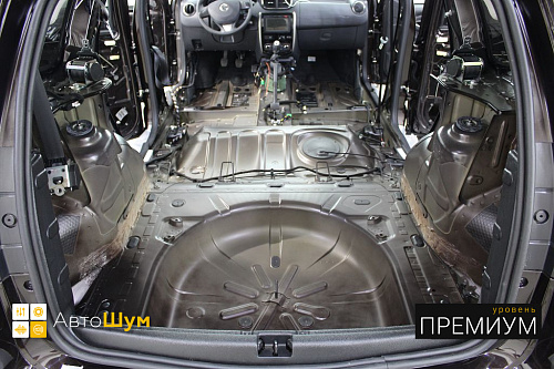 Штатная шумоизоляция багажника Ниссан Террано