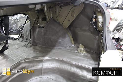 Клеим Шумофф Flex A15 на арки Тойоты Короллы.