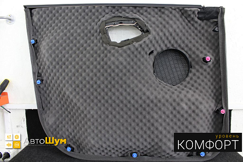 Шумоизоляция дверной обшивки Хендай Их35