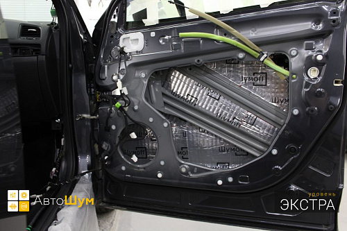 Виброизоляция дверей Мазды СХ-5