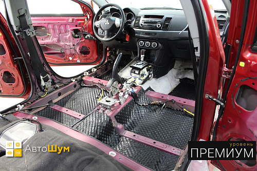 Шумоизоляция днища Митсубиси Лансер