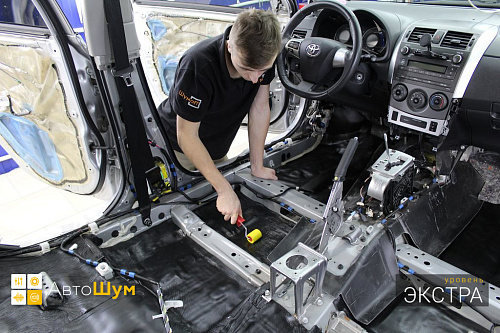 Клеим Шумопоглотитель на пол Тойота Королла E150