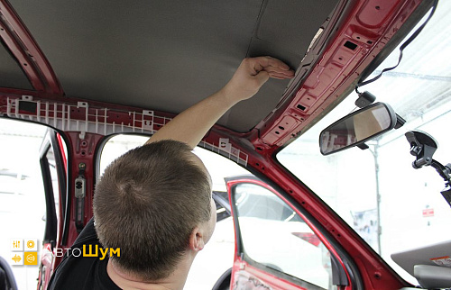 Шумо и теплоизоляция крыши Тойота Функарго