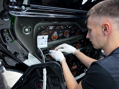 Виброизоляция двери Хендай Санта Фе