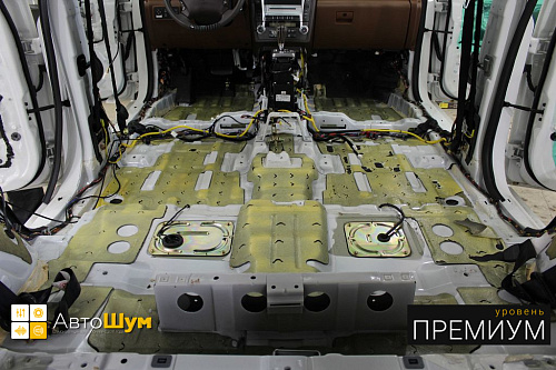 Штатная шумка багажника Hawtai Boliger.